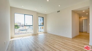 Building Photo - 1540 S Hayworth Ave