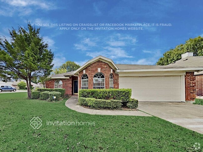 Building Photo - 1001 Ridgecrest Dr
