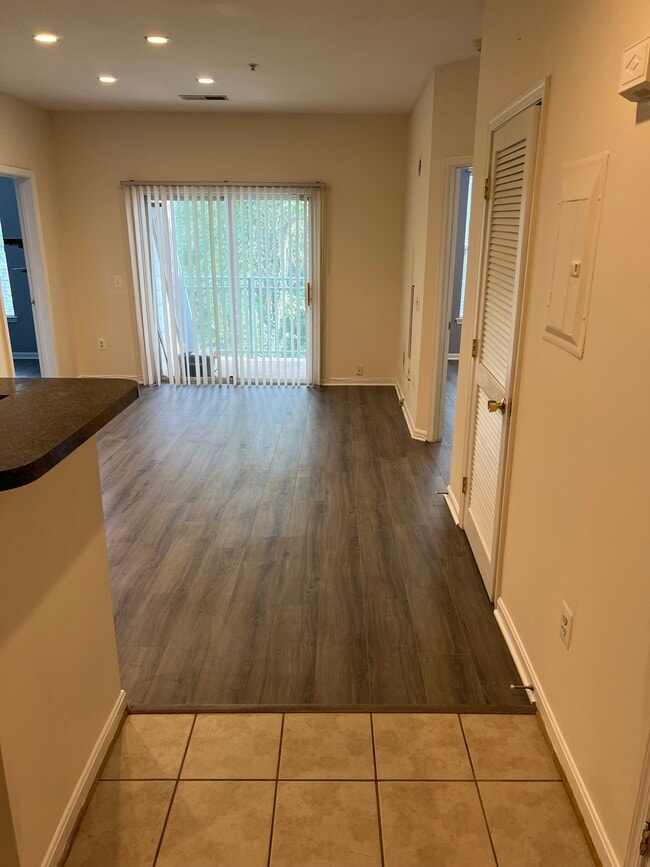 Building Photo - 15620 Everglade Ln
