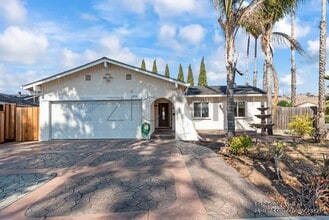Building Photo - 1656 Messina Dr