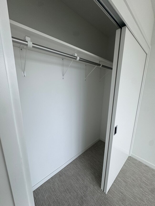 Building Photo - Ready to Move in Brand New Condo! First Time Renting! 2 Bed/2 Bath/2 Parking at The Park on Ke‘ea...