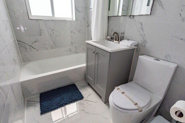 Foto del edificio - 2655 Key Largo Ln