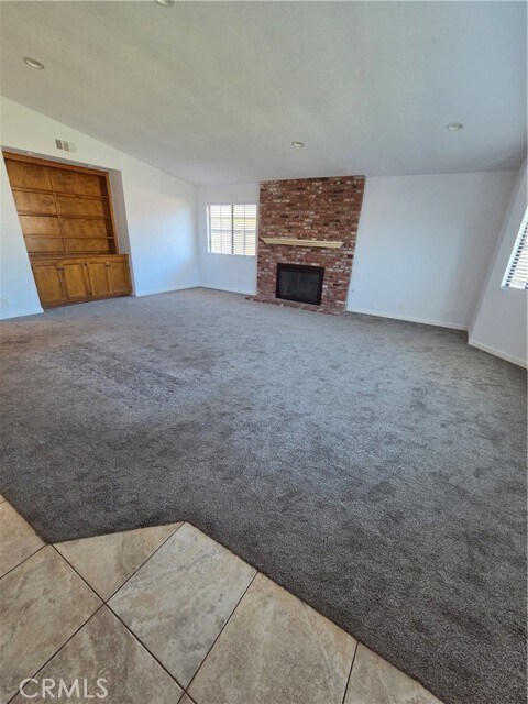 Building Photo - 696 Tilia St
