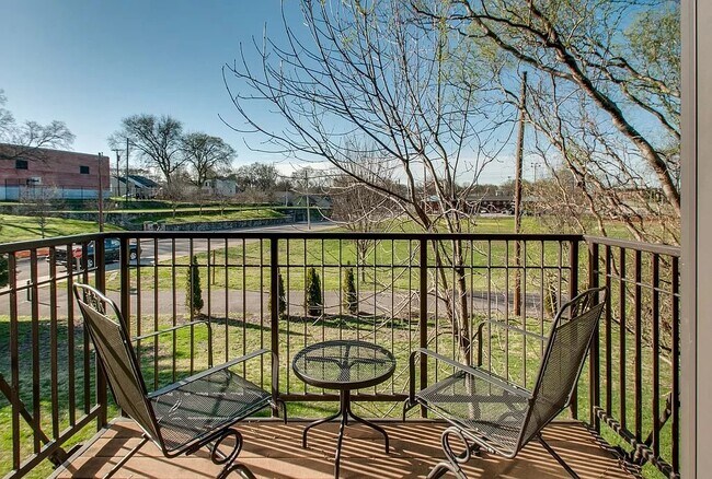 Enjoy the views of Morgan Park and the Greenway from your private balcony - 324 Van Buren St