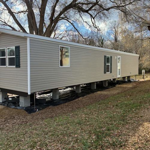 Foto del edificio - 928 Sharpe Rd