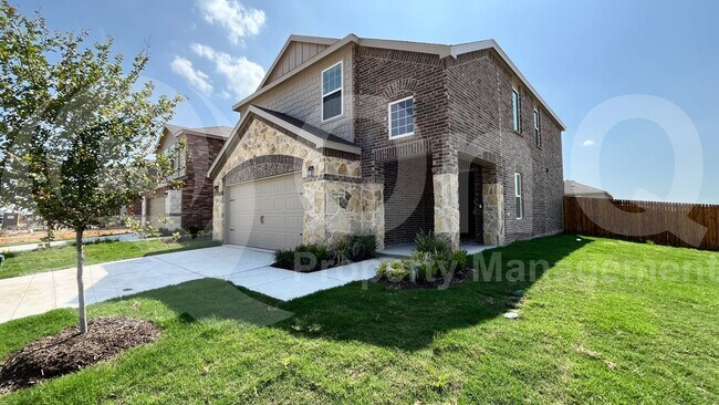 Foto del edificio - 812 Poppy Cv Ln