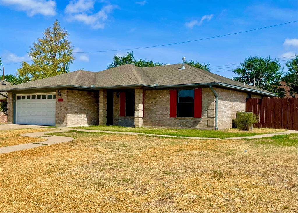 Primary Photo - 3600 Ravenwood Dr