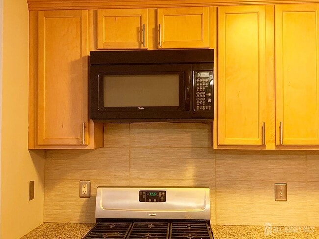 Building Photo - 201 Prestwick Way