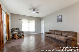 Foto del edificio - 210 Gardina St