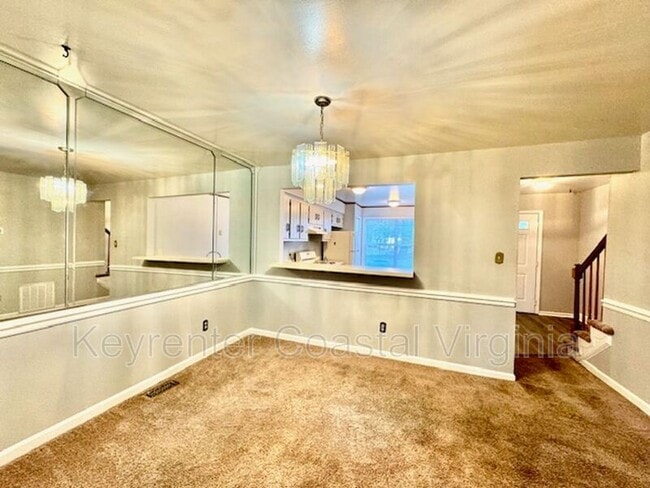Building Photo - 5 Melborne Pl