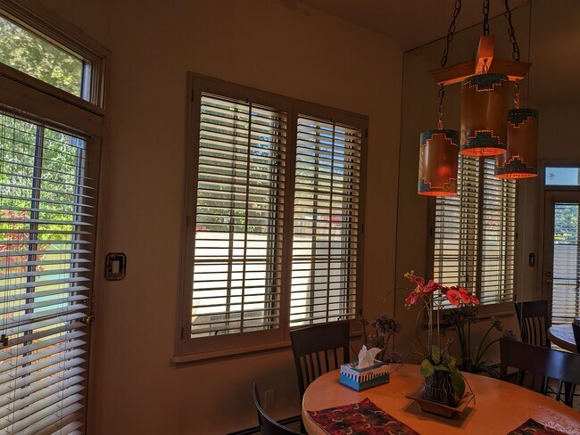 Building Photo - 93 Rio Vista Pl