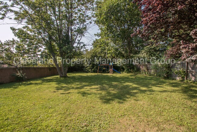 Building Photo - 6646 Monterey Dr
