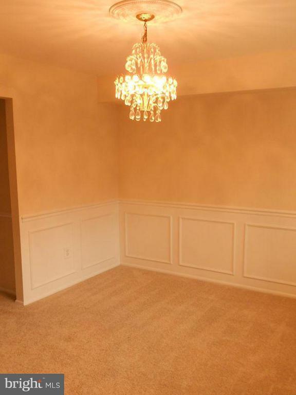 Building Photo - 7327 Wickford Dr