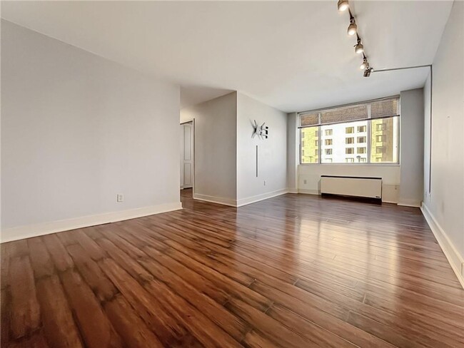 Foto del edificio - 2 Bedroom / 1.5 Bath Unit in Metropolitan ...