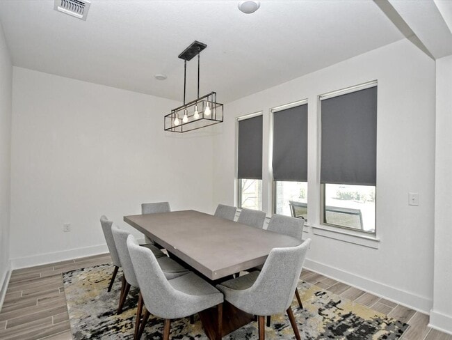 Foto del edificio - 8608 Bestride Bend