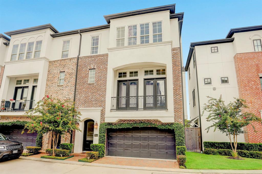 5618 Cohn Terrace, Houston, TX 77007 Condo for Rent in Houston, TX