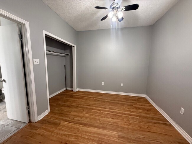 Building Photo - 5131 Butter Creek Ln