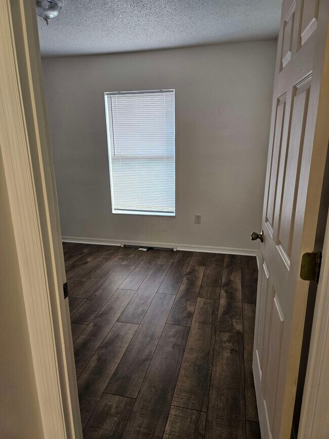 Building Photo - 13292 Curry Dr