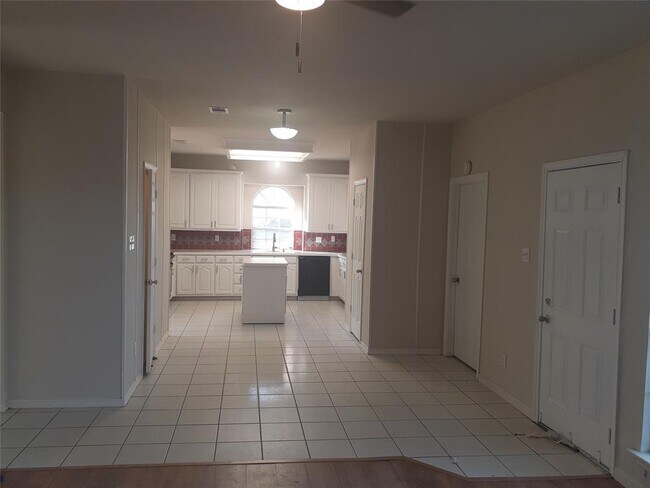 Building Photo - 4341 Vine Ridge Ct