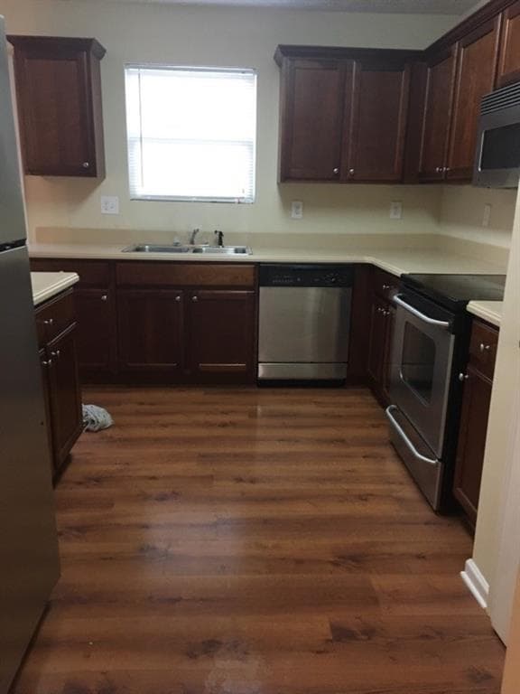 Building Photo - 135 Fern Crest Dr