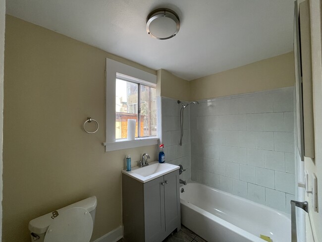 Bathroom w/updated sink, vanity, etc. - 1120 S Berendo St