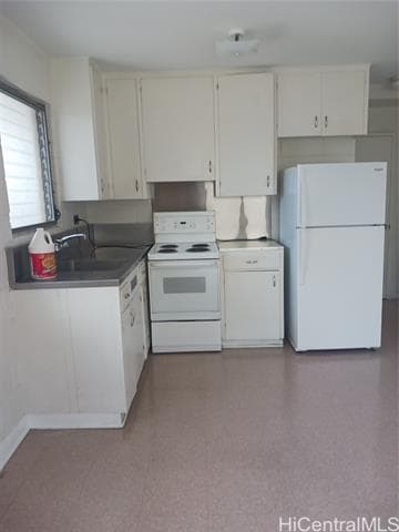 Building Photo - 2027 Waiola St