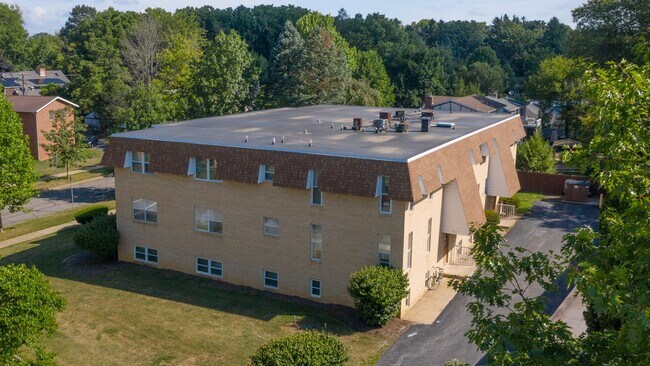 Building Photo - Falport Corl