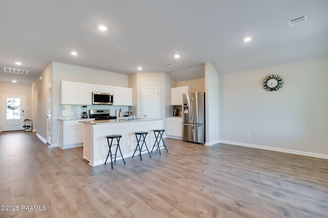 Building Photo - 108 Chesson Hl Dr