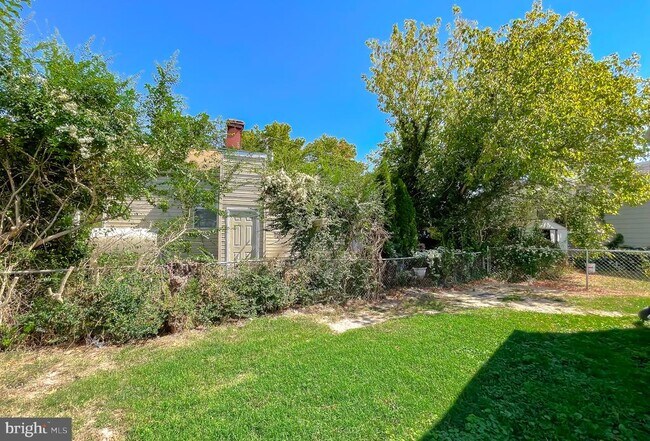 Building Photo - 45336 Stark Dr
