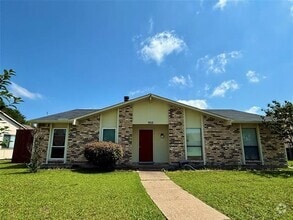 Building Photo - 952 Lockhart Dr