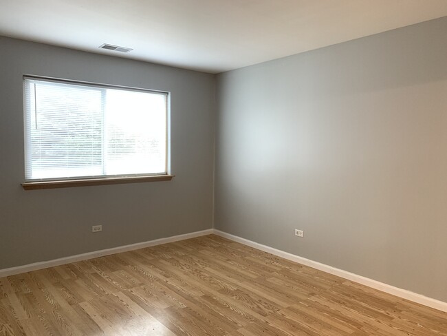 Foto del edificio - 881 Swift Rd