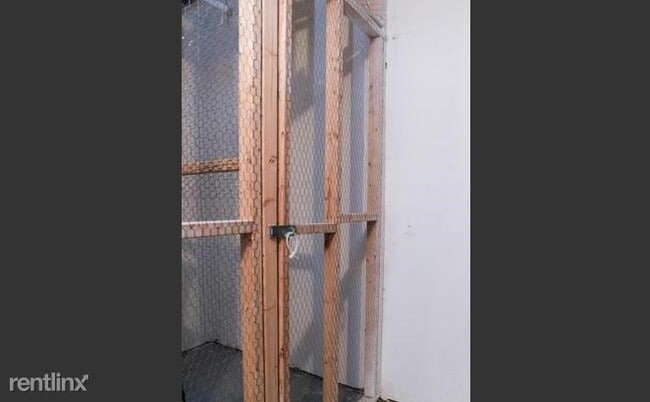 Building Photo - 2 br, 1 bath Condo - Dover Park