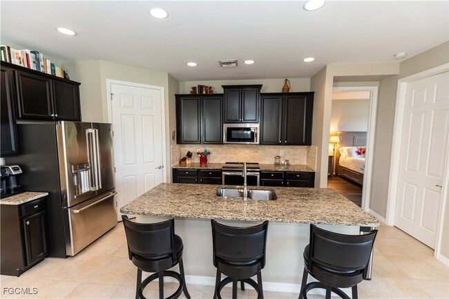 Foto del edificio - 4147 Dutchess Park Rd