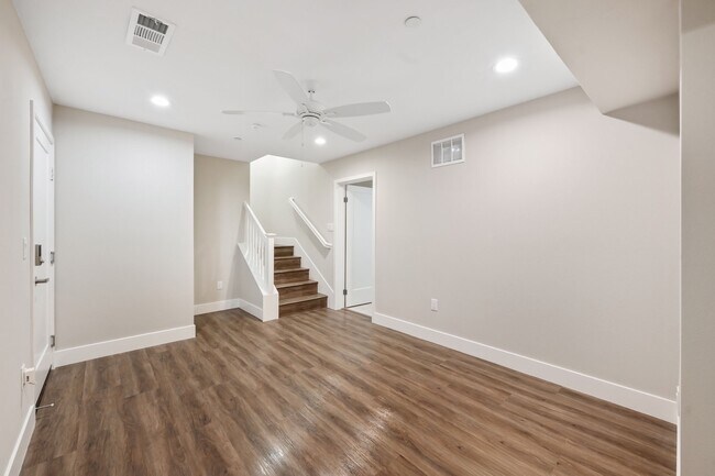 Building Photo - 4378 Paxton Pl