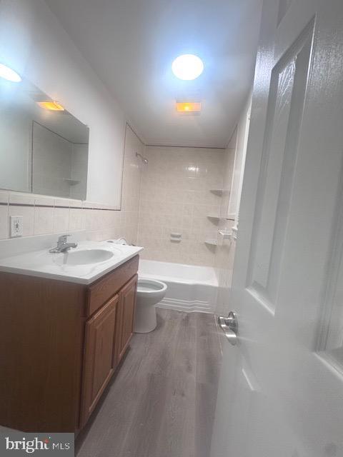 Foto del edificio - 5031 Huron St