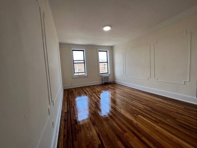 Building Photo - 28-23 42nd St
