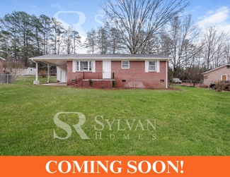 Building Photo - 2635 Skyland Dr