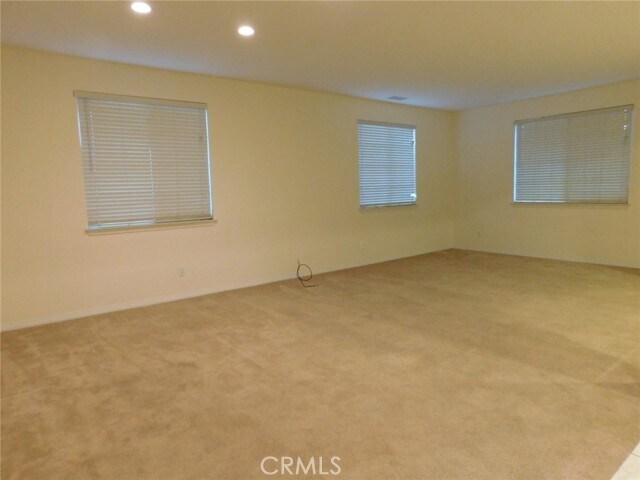 Foto del edificio - 27829 Lake Ridge Dr
