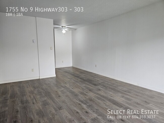 Photo du bâtiment - 1755 No 9 Highway303