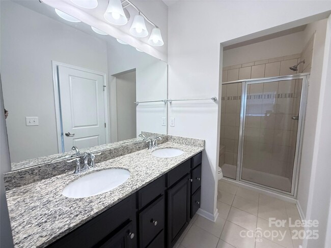 Foto del edificio - 1543 S Church St