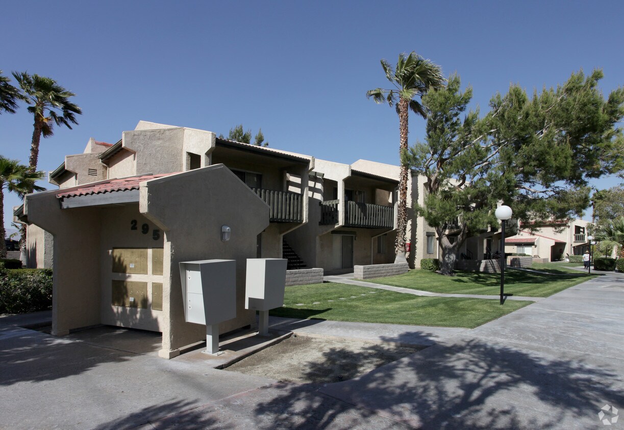 Sunnyview Villa Apartments in Palm Springs, CA