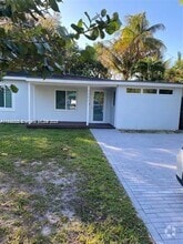 Building Photo - 6880 SW 77th Terrace