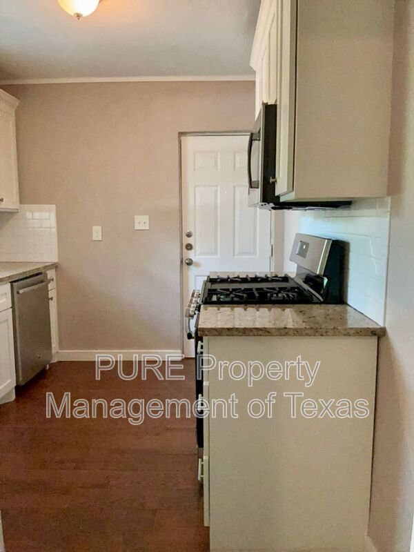 Foto del edificio - 1409 Kirkwood Rd