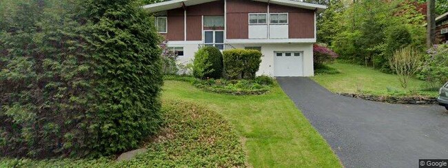 Foto del edificio - 180 N State Rd