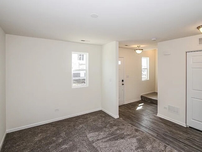 Building Photo - 1488 Blaine St