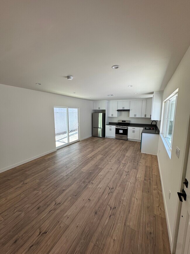 Building Photo - 1311 Aristo St
