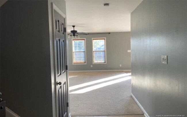 Foto del edificio - 960 Fairfield Cir