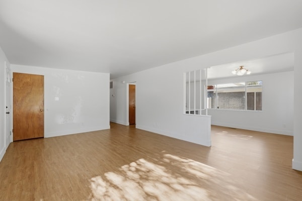 Building Photo - 785 Simoron Dr