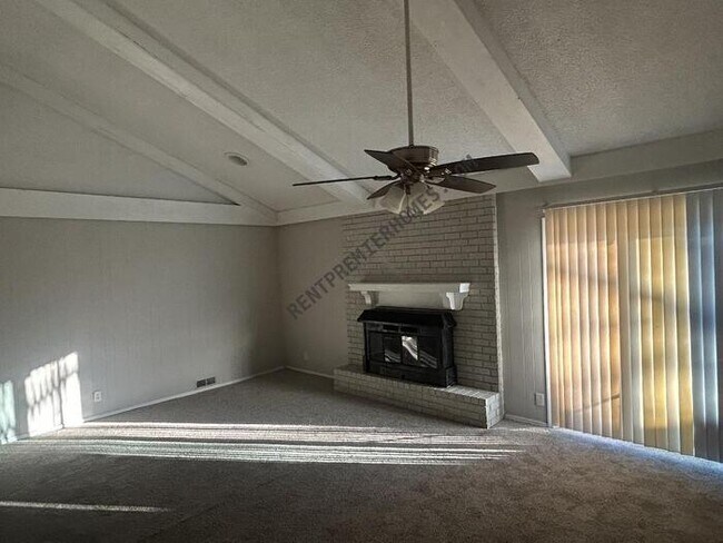 Foto del edificio - 11132 E 29th St