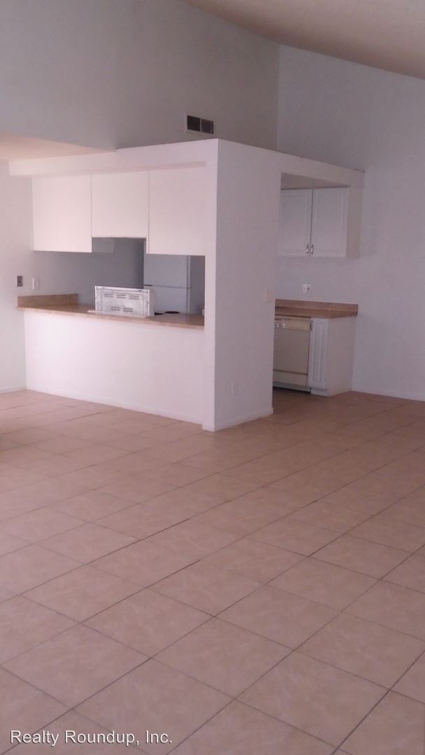 Foto del edificio - 9410 Darby Ct